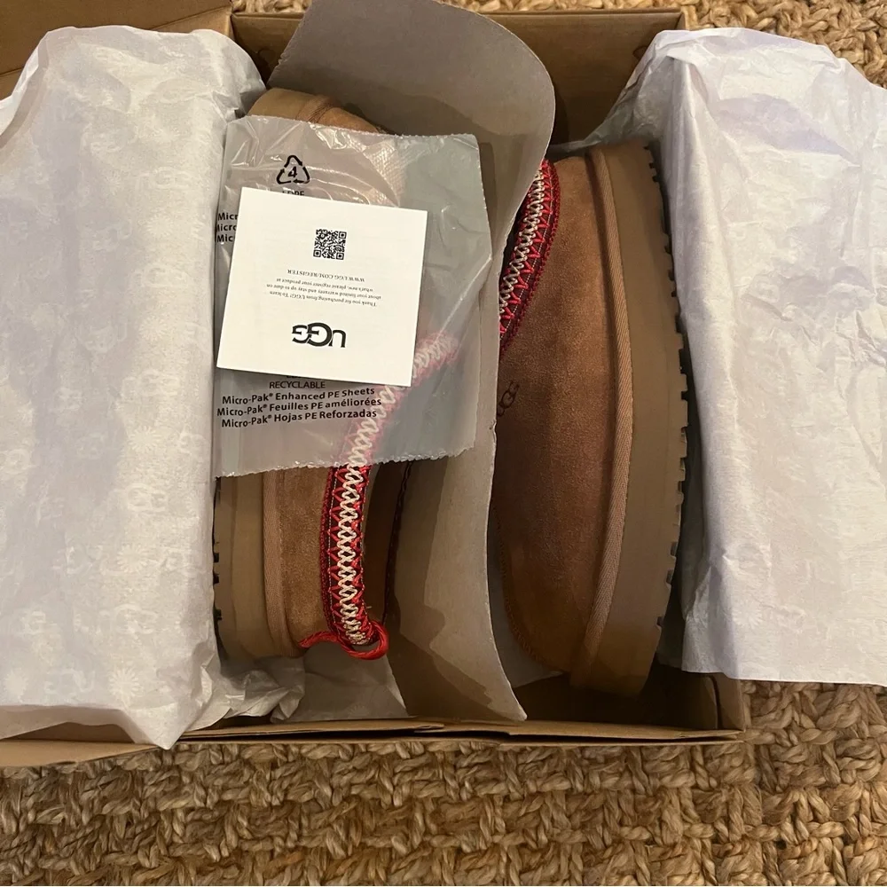 NWT UGG Tazz Slippers Chestnut Size Big Kids Y5/Women’s 7 - Picture 4 of 16